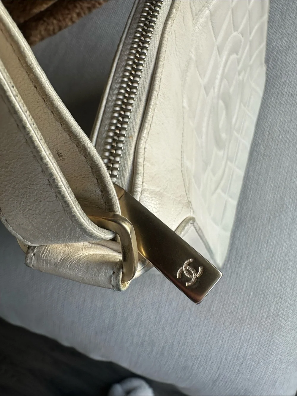 AUTHENTIC Chanel CC Chocolate Bar Shoulder Bag